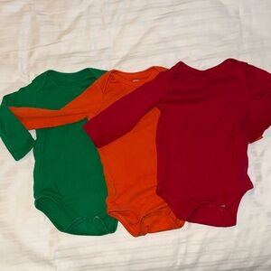 Bundle 3 Primary Long Sleeve Onesies - Green, Orange, and Red - EUC 6-9 mos